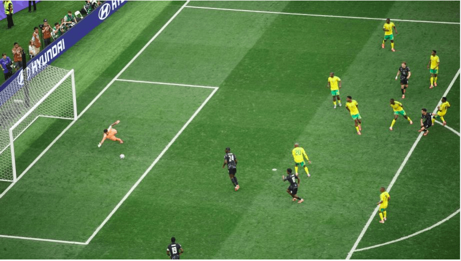 2026 World Cup Moment of the Day: Made in Portugal, finished in Canada - Eustáquio's incredible volley makes history
